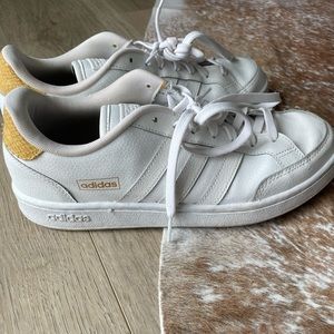 All white women’s adidas